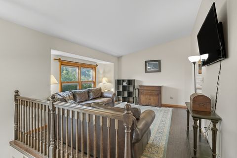 Tiny photo for 1358 Cottonwood Lane, Crystal Lake, IL 60014 (MLS # 12479772)