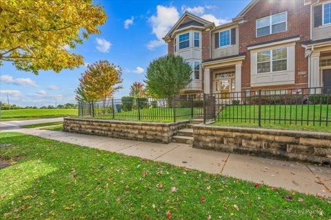 Photo of 1671 Maple Avenue, Hanover Park, IL 60133 (MLS # 12785504)