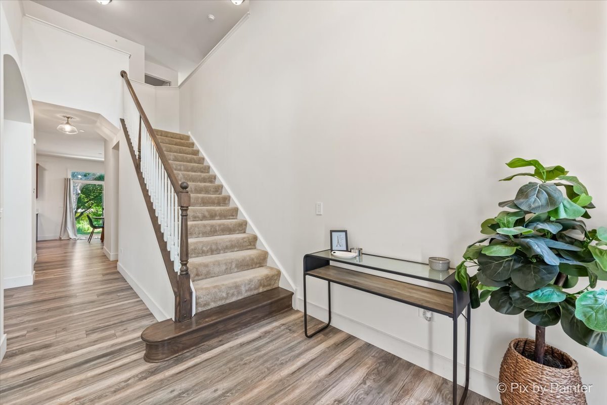 5844 Bur Oak Drive