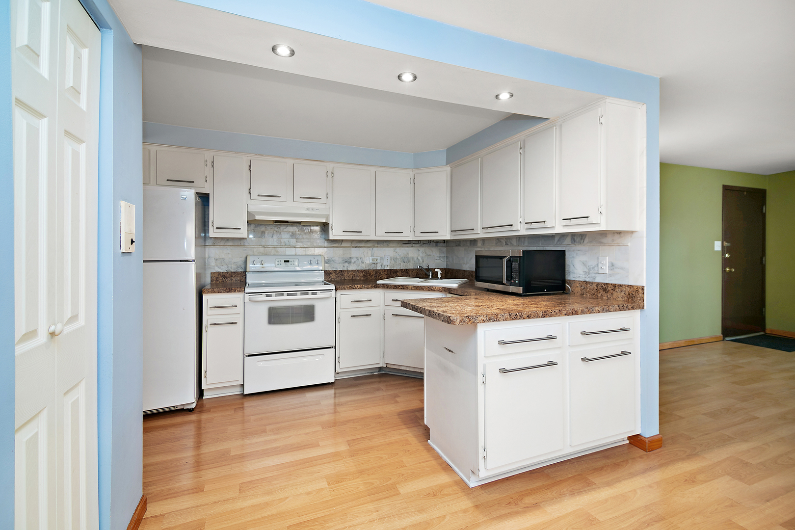 6642 W 64TH Place 2W