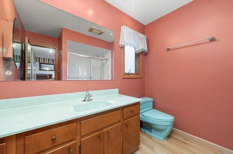 Tiny photo for 943 E 164th Court, South Holland, IL 60473 (MLS # 12485786)