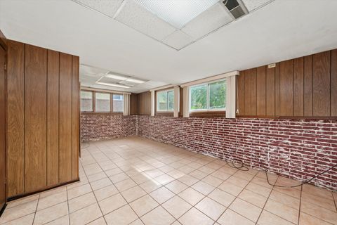 Tiny photo for 943 E 164th Court, South Holland, IL 60473 (MLS # 12485786)