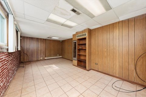 Tiny photo for 943 E 164th Court, South Holland, IL 60473 (MLS # 12485786)