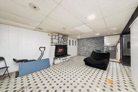 Tiny photo for 943 E 164th Court, South Holland, IL 60473 (MLS # 12485786)