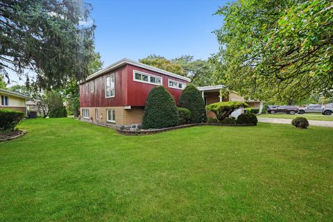 Tiny photo for 943 E 164th Court, South Holland, IL 60473 (MLS # 12485786)