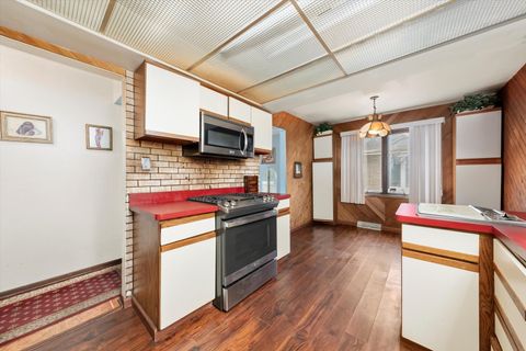 Tiny photo for 943 E 164th Court, South Holland, IL 60473 (MLS # 12485786)
