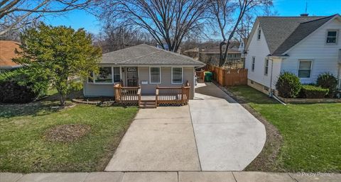 Tiny photo for 1514 N Nicholson Street, Joliet, IL 60435 (MLS # 12597242)