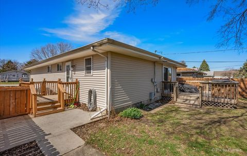 Tiny photo for 1514 N Nicholson Street, Joliet, IL 60435 (MLS # 12597242)