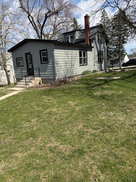 Tiny photo for 105 N Pearl Street, Willow Springs, IL 60480 (MLS # 12614929)