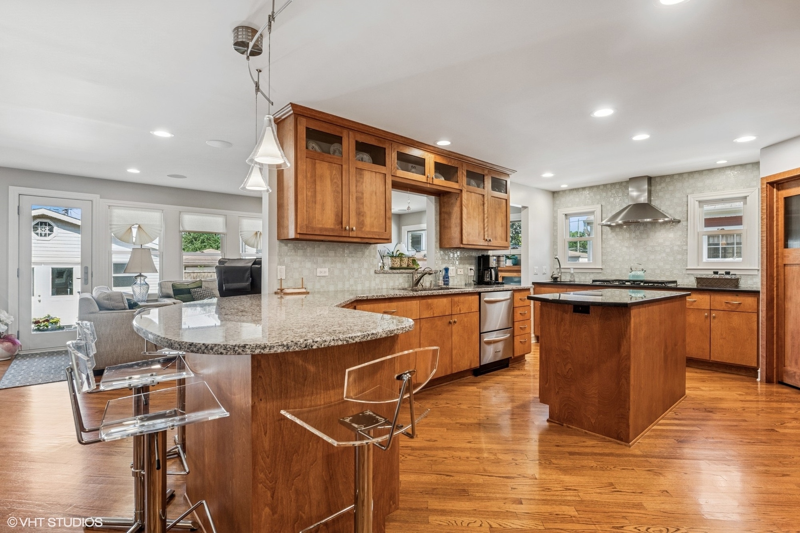 1820 N 75th Court