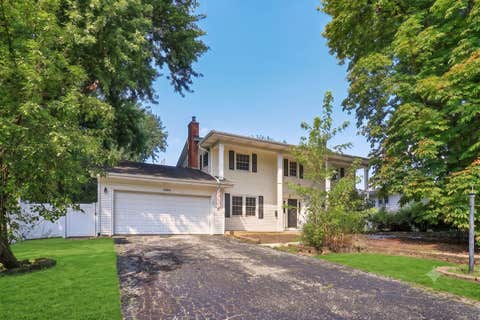 Photo of 1053 Laurel Lane, Naperville, IL 60540 (MLS # 12725151)