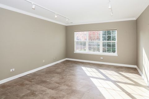 Tiny photo for 6 Sugar Maple Court, Lake In The Hills, IL 60156 (MLS # 12570564)