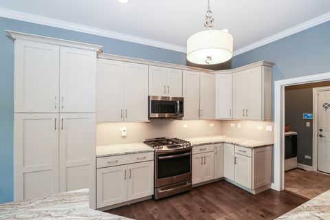 Tiny photo for 6 Sugar Maple Court, Lake In The Hills, IL 60156 (MLS # 12570564)