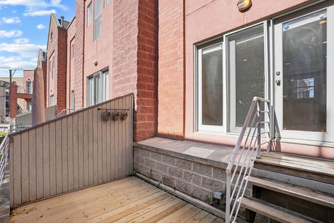 Tiny photo for 2940 N Lakewood Avenue #7, Chicago, IL 60657 (MLS # 12602162)