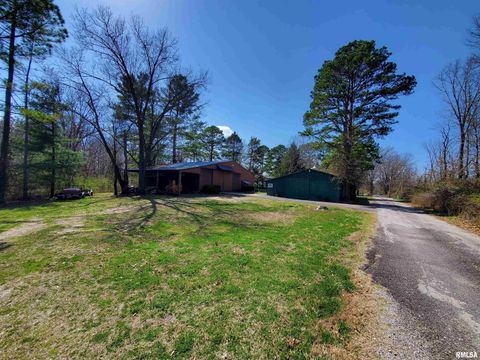 Tiny photo for 2525 EDGEWOOD Lane, Carbondale, IL 62901 (MLS # EB454423)