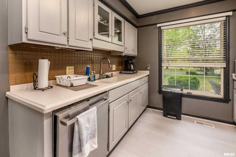 Tiny photo for 2525 EDGEWOOD Lane, Carbondale, IL 62901 (MLS # EB454423)