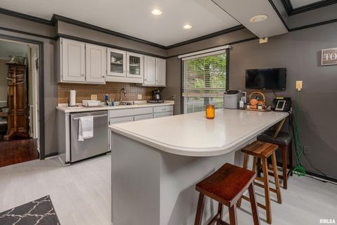 Tiny photo for 2525 EDGEWOOD Lane, Carbondale, IL 62901 (MLS # EB454423)