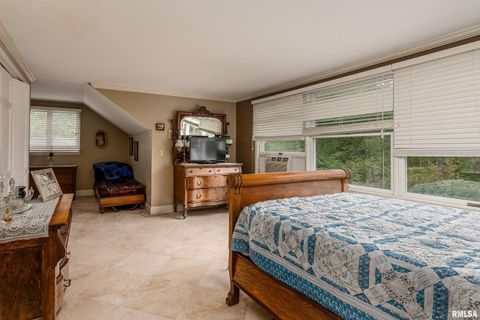 Tiny photo for 2525 EDGEWOOD Lane, Carbondale, IL 62901 (MLS # EB454423)