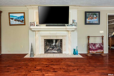 Tiny photo for 2525 EDGEWOOD Lane, Carbondale, IL 62901 (MLS # EB454423)