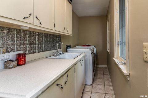 Tiny photo for 2525 EDGEWOOD Lane, Carbondale, IL 62901 (MLS # EB454423)