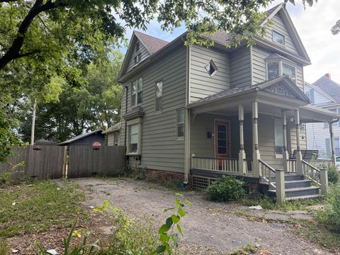 Tiny photo for 404 E PARK Street, Champaign, IL 61820 (MLS # 12459521)