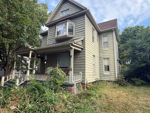 Tiny photo for 404 E PARK Street, Champaign, IL 61820 (MLS # 12459521)