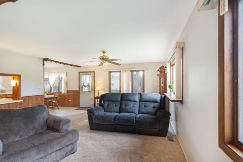Tiny photo for 34 N California Avenue, Mundelein, IL 60060 (MLS # 12630066)