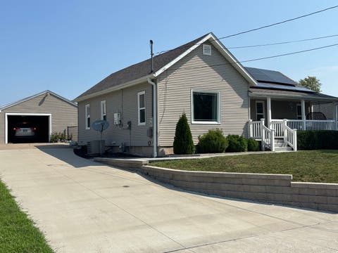 Tiny photo for 921 7th Avenue, Fulton, IL 61252 (MLS # 12723841)