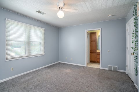 Tiny photo for 16902 206th Street, Davenport, IA 52806 (MLS # 12668620)
