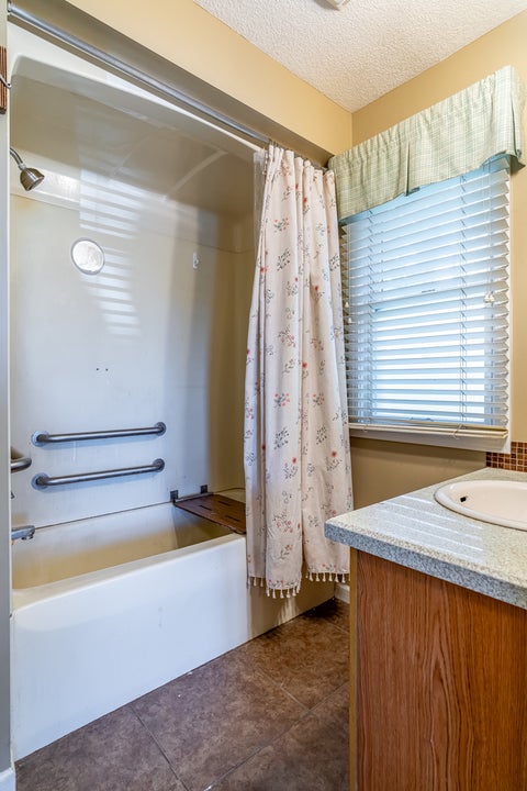 Tiny photo for 16902 206th Street, Davenport, IA 52806 (MLS # 12668620)