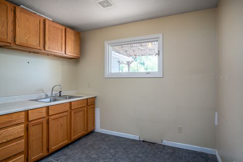 Tiny photo for 16902 206th Street, Davenport, IA 52806 (MLS # 12668620)