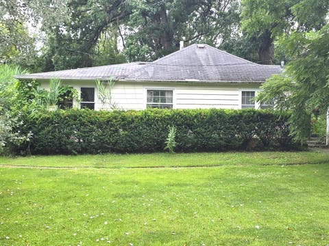 Photo of 26216 N ELMWOOD Avenue, Mundelein, IL 60060 (MLS # 12722101)