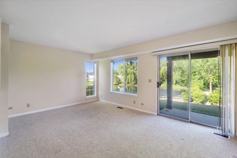 Tiny photo for 2713 S Embers Lane, Arlington Heights, IL 60005 (MLS # 12704458)