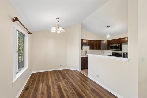 Tiny photo for 2713 S Embers Lane, Arlington Heights, IL 60005 (MLS # 12704458)