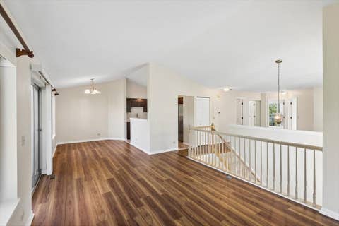 Tiny photo for 2713 S Embers Lane, Arlington Heights, IL 60005 (MLS # 12704458)