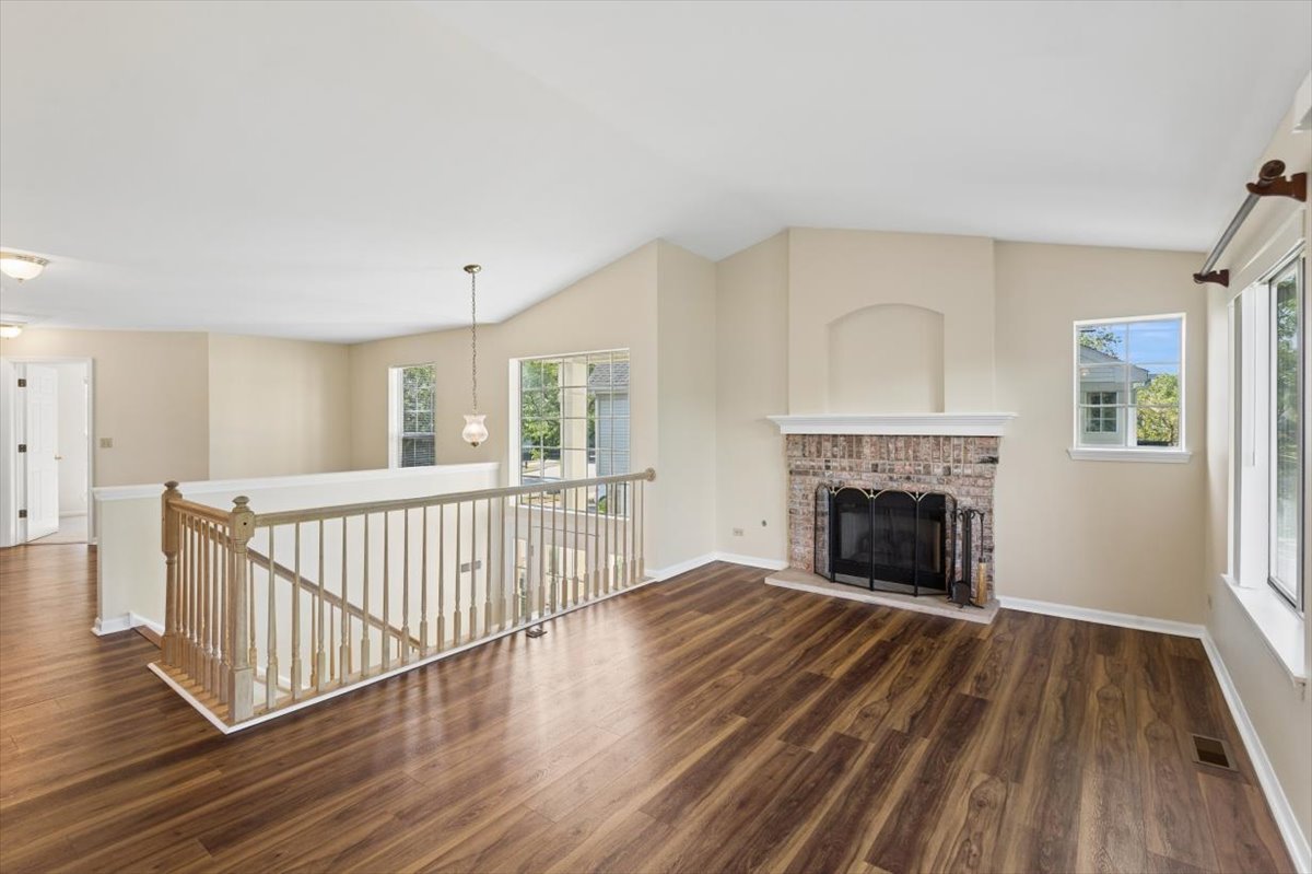 2713 S Embers Lane
