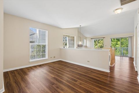 Tiny photo for 2713 S Embers Lane, Arlington Heights, IL 60005 (MLS # 12704458)