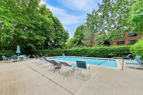 Tiny photo for 1060 Shermer Road #25, Northbrook, IL 60062 (MLS # 12737570)