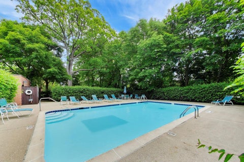 Tiny photo for 1060 Shermer Road #25, Northbrook, IL 60062 (MLS # 12737570)