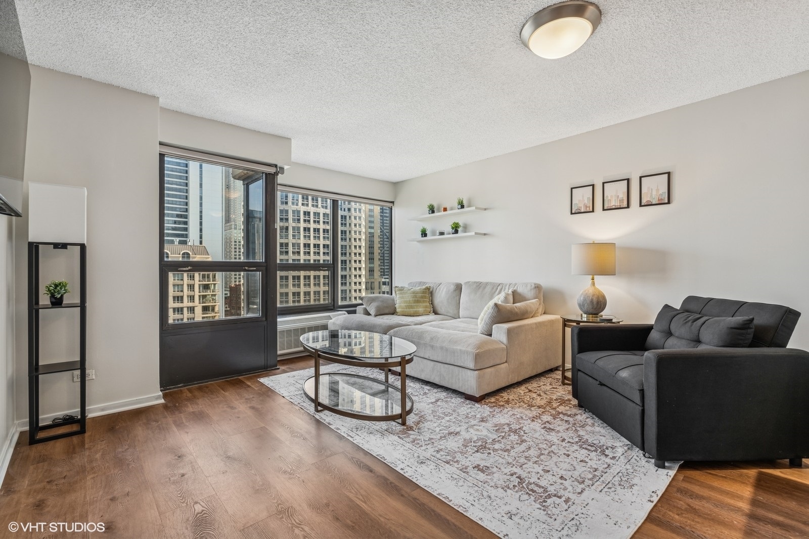 30 E Huron Street 2508