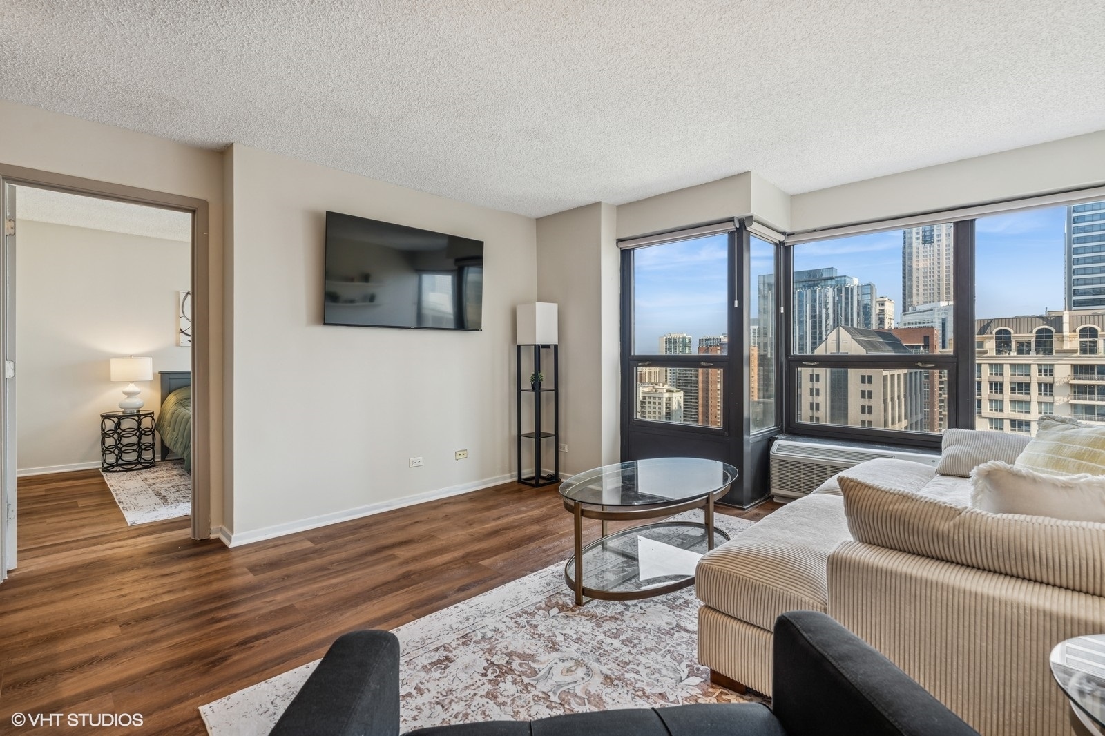 30 E Huron Street 2508
