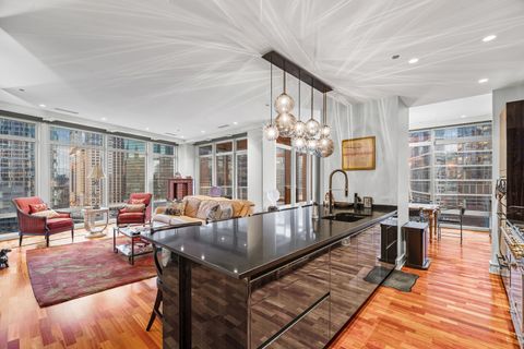 Tiny photo for 333 N Canal Street #1408, Chicago, IL 60606 (MLS # 12536676)