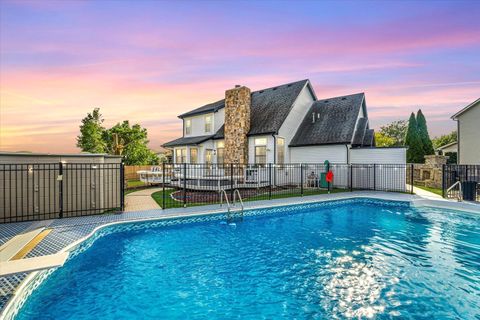 Tiny photo for 2501 Woodridge Place, Champaign, IL 61822 (MLS # 12184276)