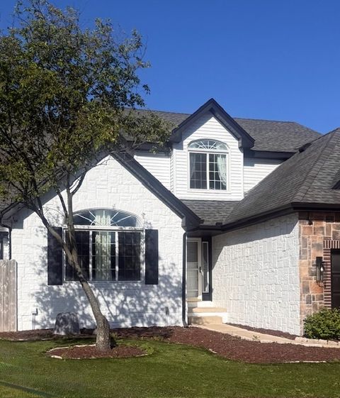 Tiny photo for 2501 Woodridge Place, Champaign, IL 61822 (MLS # 12184276)