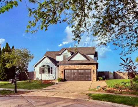 Tiny photo for 2501 Woodridge Place, Champaign, IL 61822 (MLS # 12184276)