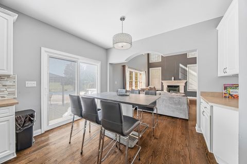 Tiny photo for 21454 English Drive, Frankfort, IL 60423 (MLS # 12505703)