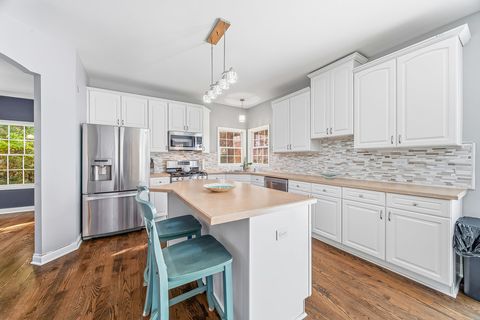 Tiny photo for 21454 English Drive, Frankfort, IL 60423 (MLS # 12505703)