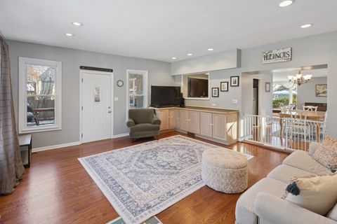 Tiny photo for 8646 E Prairie Road, Skokie, IL 60076 (MLS # 12529416)