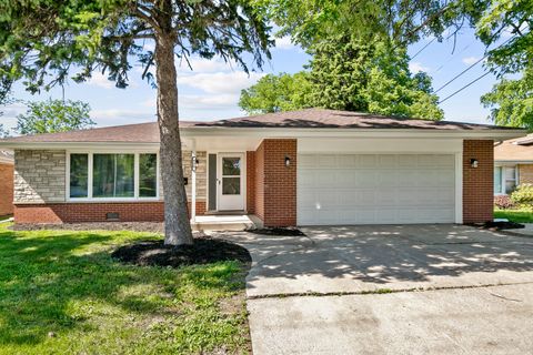 Tiny photo for 936 E 170th Street, South Holland, IL 60473 (MLS # 12660686)