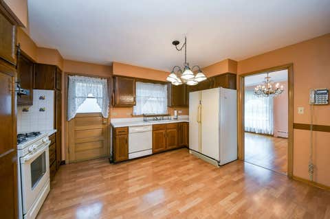 Tiny photo for 1401 Brophy Avenue, Park Ridge, IL 60068 (MLS # 12695057)